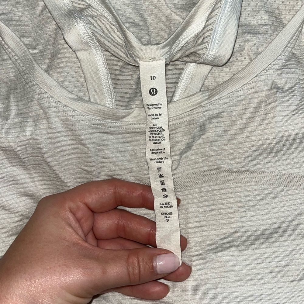 Lululemon tank top